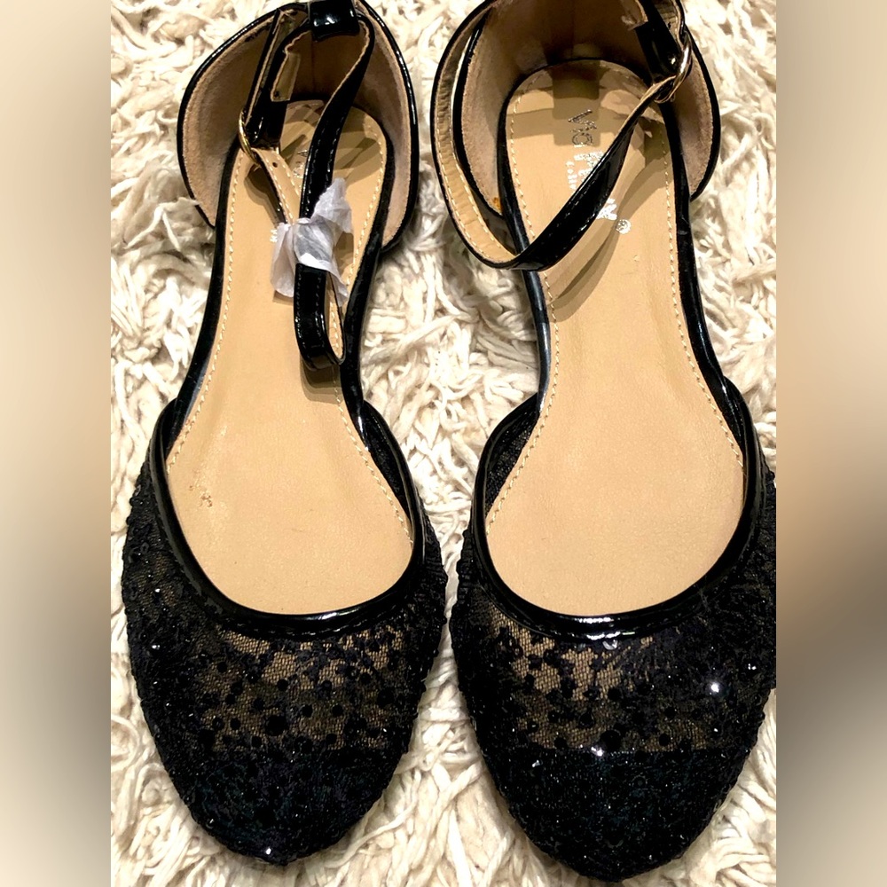 NWOT VIA PINKY girl’s dressy flats sz 3 Removable ankle strap, sheer beaded toe